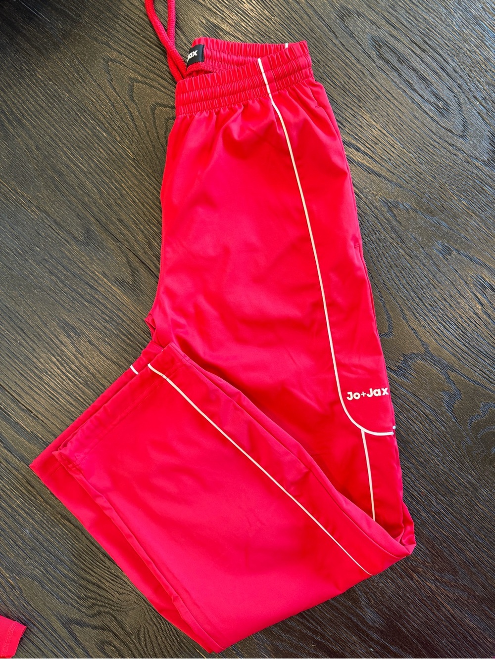 Jo & Jax red track pants YM